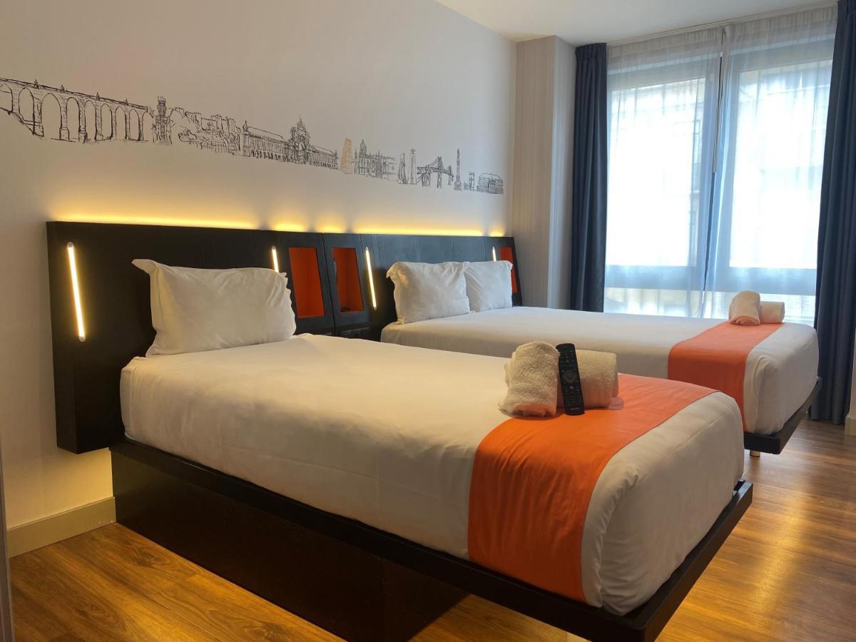 Easyhotel Lisbon Bagian luar foto