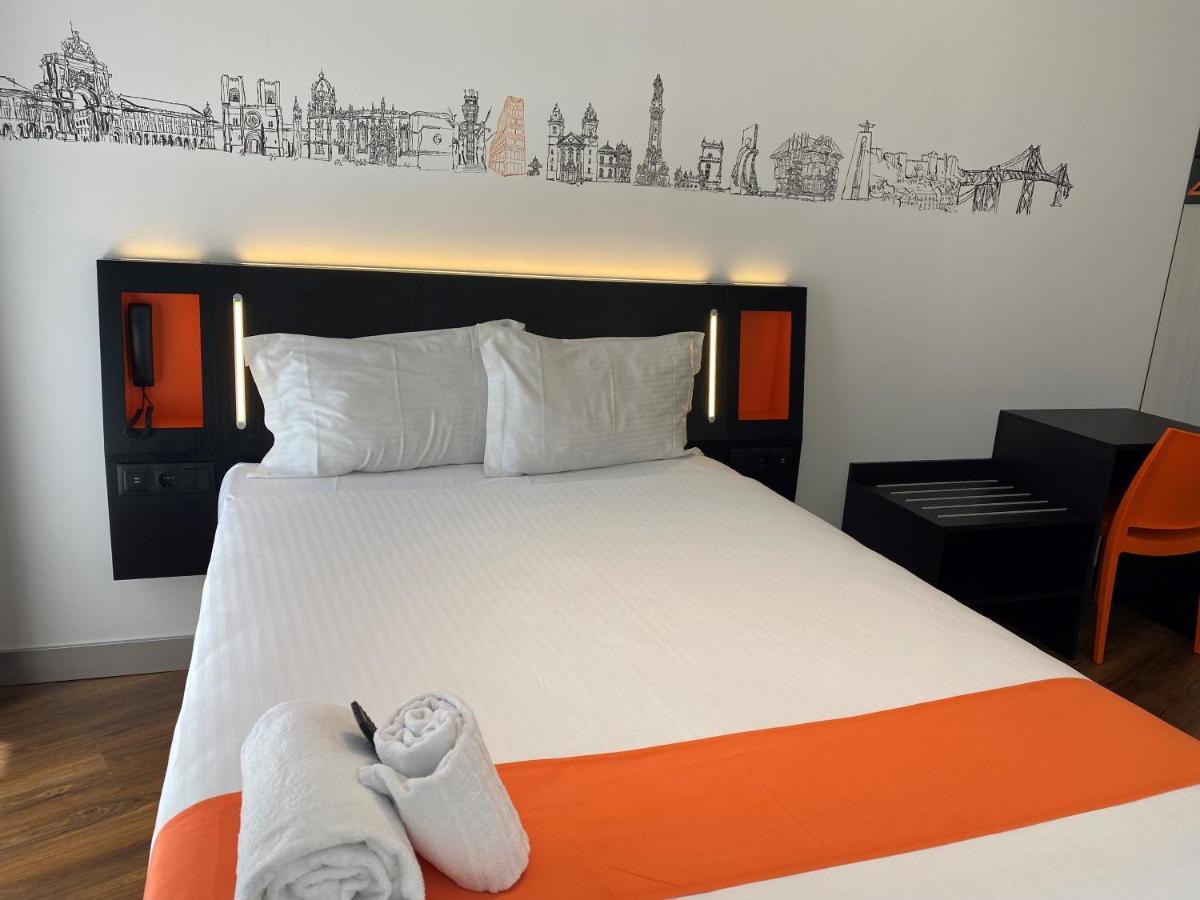 Easyhotel Lisbon Bagian luar foto