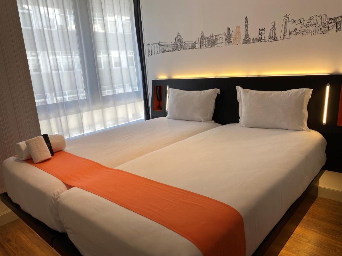 Easyhotel Lisbon Bagian luar foto