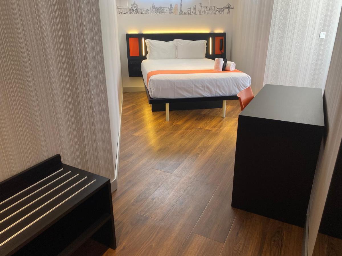 Easyhotel Lisbon Bagian luar foto