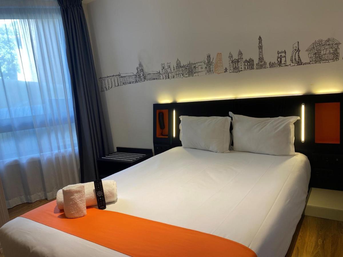 Easyhotel Lisbon Bagian luar foto