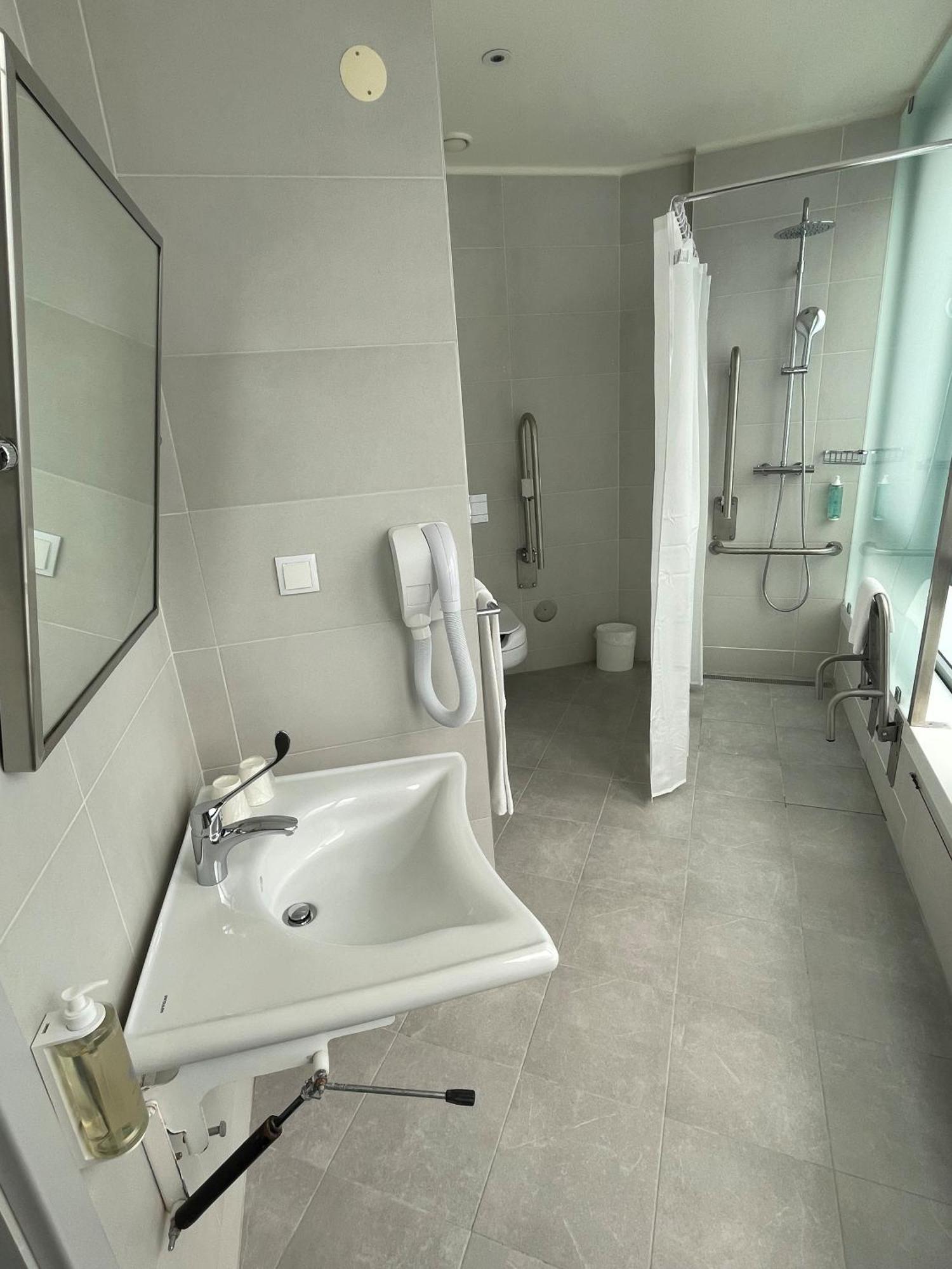 Easyhotel Lisbon Bagian luar foto